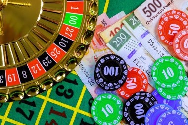 Pragmatic Play slot games and live dealer tables on lxtoto group mobile platform